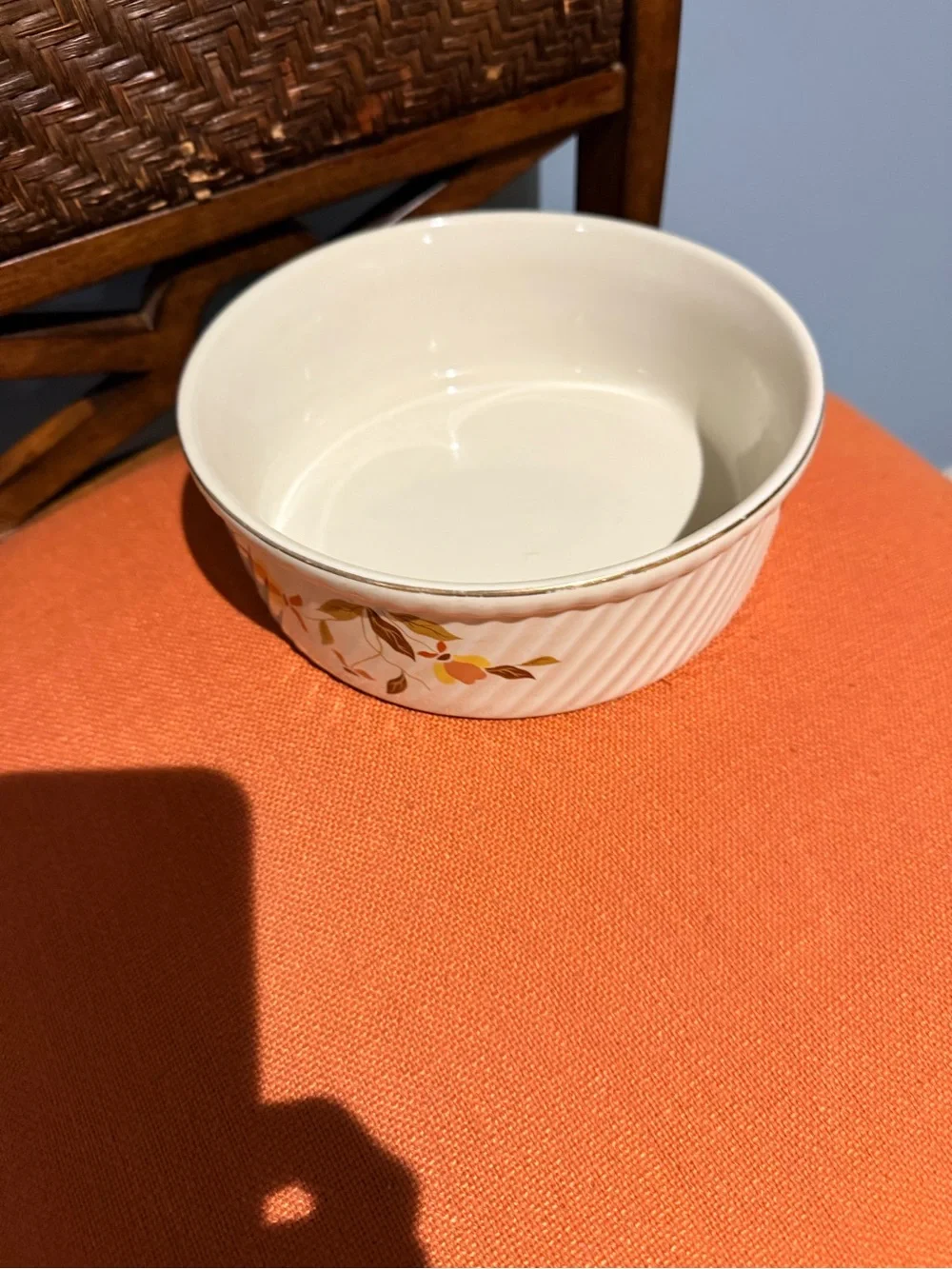 Vintage Hall Superior Kitchenware. EUC . No chips or cracks.